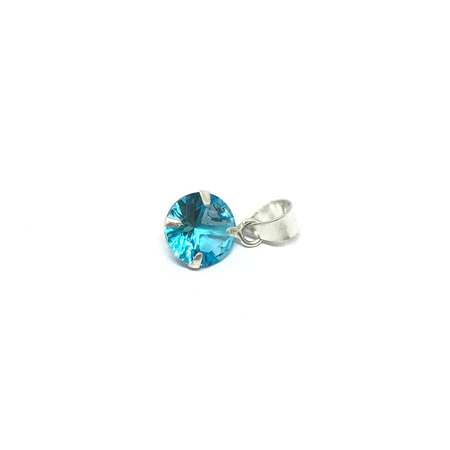 Dije cubic corazon de 8mm engarzado