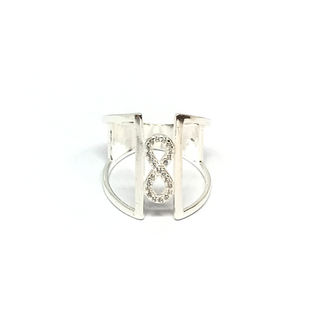 Anillo calado con infinito con cubic nuevo