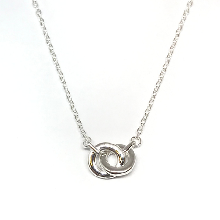 Gargantilla con cadena extensible y donas entrelazadas nuevo