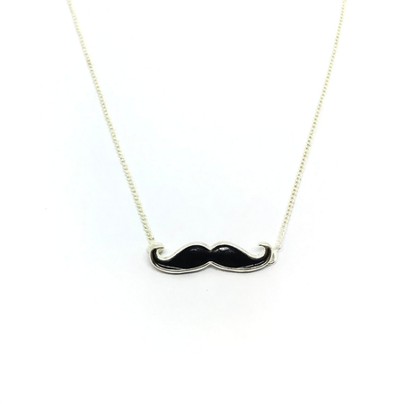 Cadena con colgante de bigote esmaltado