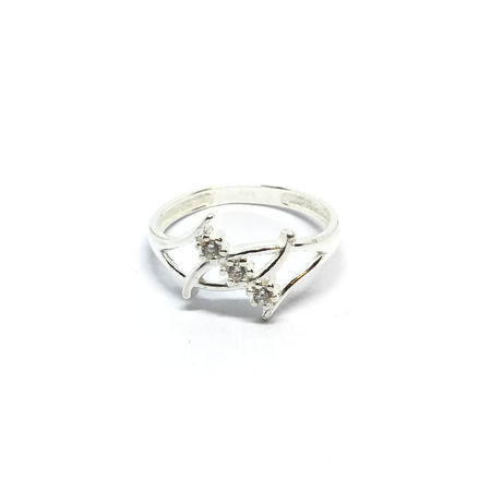 Anillo de diseño con cubic