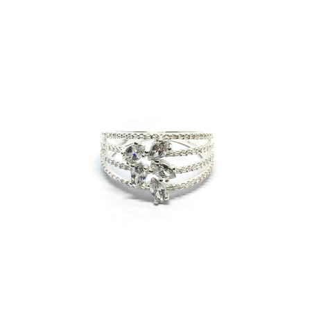 Anillo calado con cubic semillitas