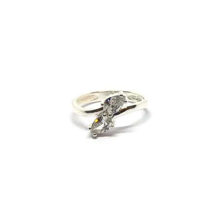Anillo con cubic gota doble