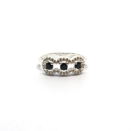 Anillo estilo triple circulo con cubic