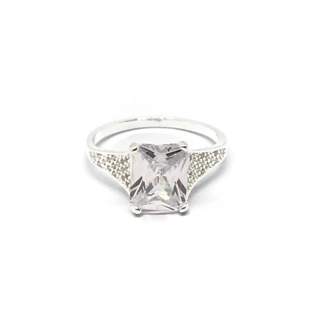 Anillo con cubics en cuerpo y rectangulo cubic central