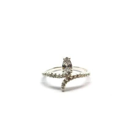 Anillo estilo vibora con cubic