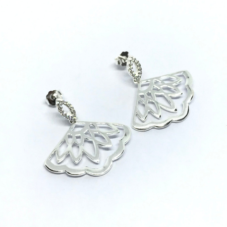 Aros colgantes con cubic