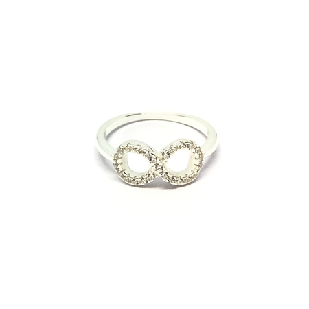 Anillo de infinito con cubic