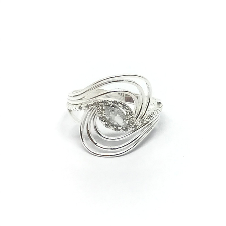 Anillo con cubics combinados