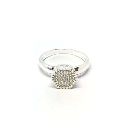 Anillo hexagonal con cubic
