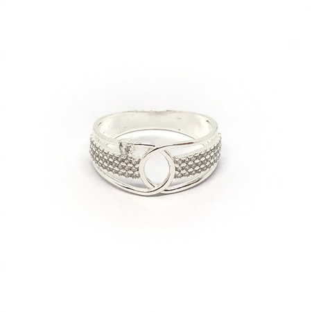 Anillo estilo entrelazado con cubic