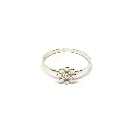 Anillo de flor con cubic
