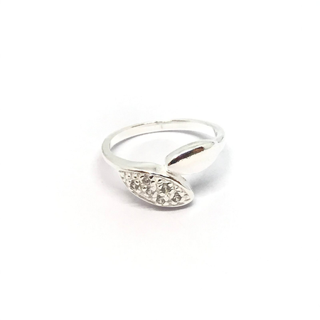 Anillo con cubic