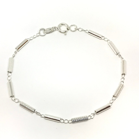 Pulsera con canutillos combinados