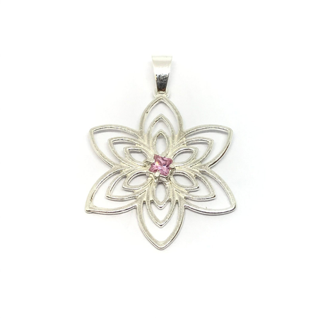 Dije de flor calada con cubic en colores varios