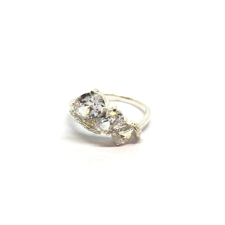 Anillo con triple cubic combinado