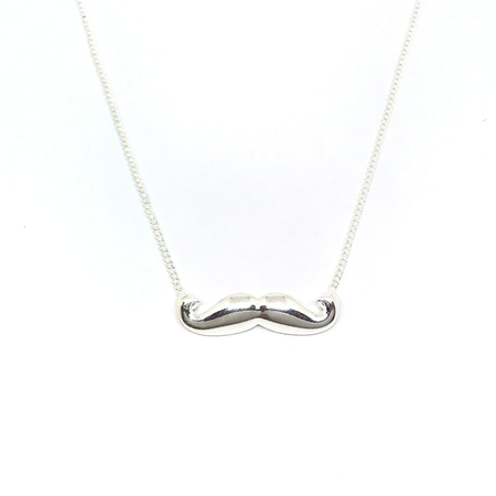 Cadena con colgante de bigote