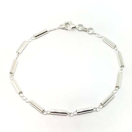 Pulsera con tubitos lisos
