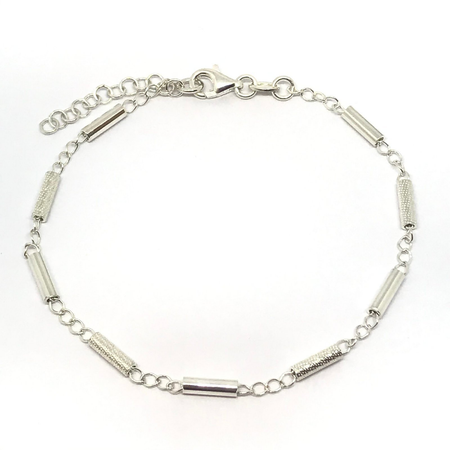 Pulsera con tubitos combinados