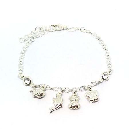 Pulsera con cubic y dijes varios colgantes