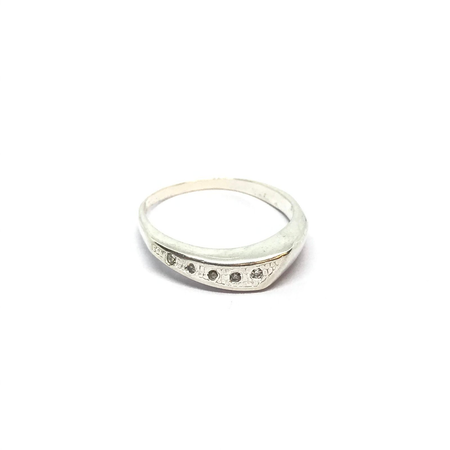 Anillo con cubic y pulido