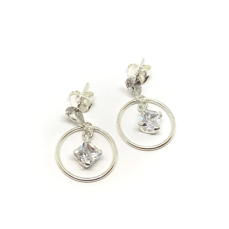 Aros gota cubic con circulo y cubic cuadrado colgante