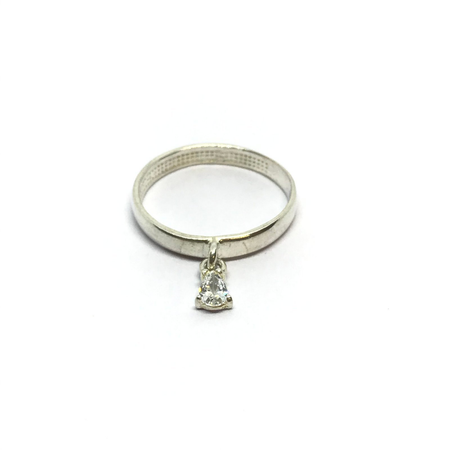 Alianza con dije de gota colgante