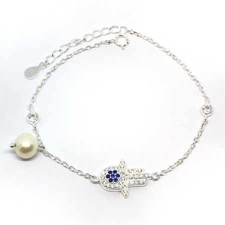 Pulsera con manito con cubic y perla
