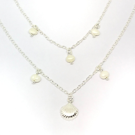 Gargantilla doble cadena con perlas y ostra colgantes