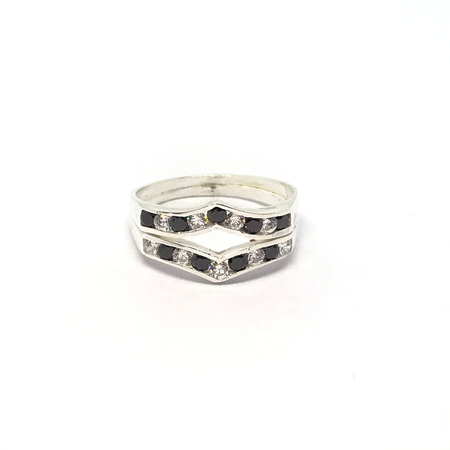 Anillo V doble con cubic
