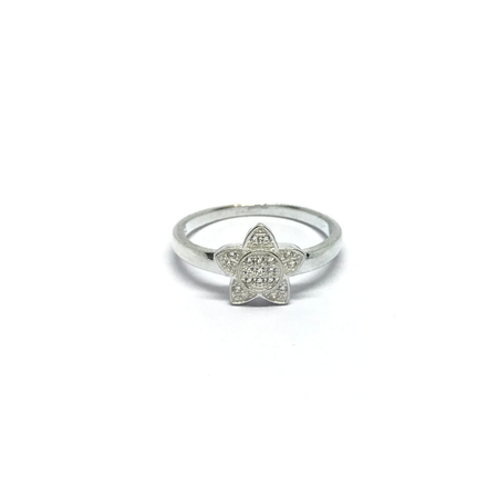 Anillo estrella con cubic