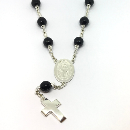 Denario con onix de 10mm, medalla de virgen Milagrosa y cruz bombe de 45 cm