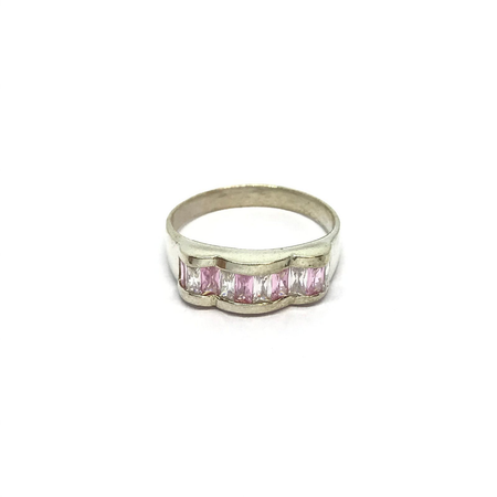 Anillo estilo medio sin fin con cubic baguette